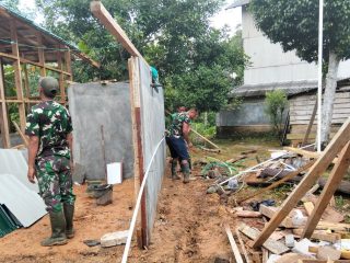 Satgas TMMD Lakukan Pembangunan MCK di Desa Talusi