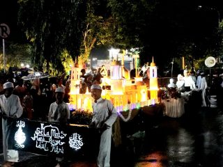Belasan Hiasan Tanglong Ikuti Lomba Meriahkan Malam Hari Raya Idul Fitri